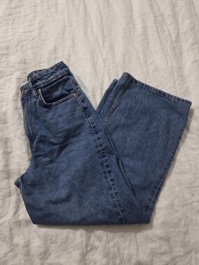 H&M Women's Straight-Leg Denim Jeans in Classic Blue